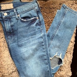 Free People Busted Knee Skinny Jeans